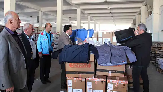 Elazığ'da bin 250 çocuğu ısıtacak yardım