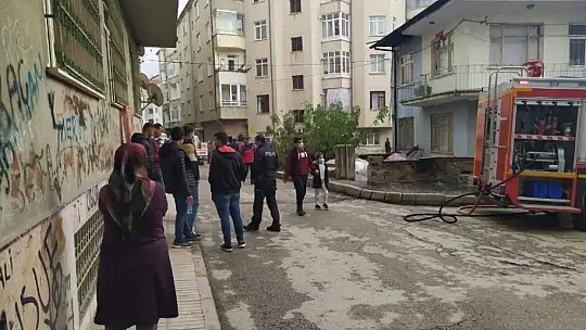 Elazığ'da çatı yangını