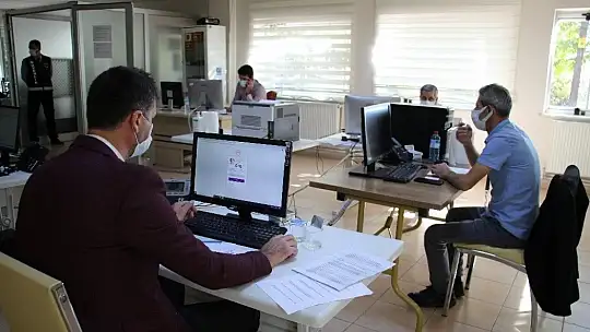 Elazığ'da Covid-19 ile ilgili aklına soru takılan herkes bu çağrı merkezini arıyor
