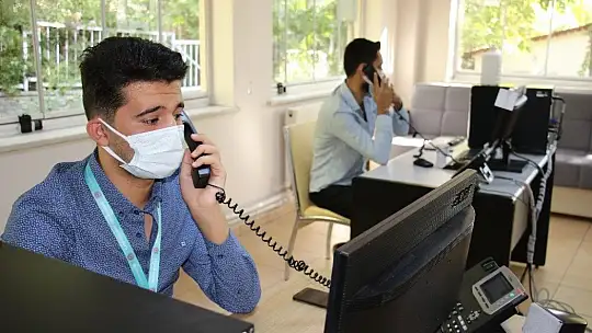 Elazığ'da Covid-19 ile ilgili aklına soru takılan herkes bu çağrı merkezini arıyor
