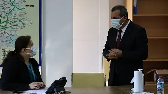 Elazığ'da Covid-19 ile ilgili aklına soru takılan herkes bu çağrı merkezini arıyor