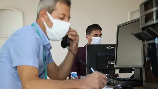 Elazığ'da Covid-19 ile ilgili aklına soru takılan herkes bu çağrı merkezini arıyor