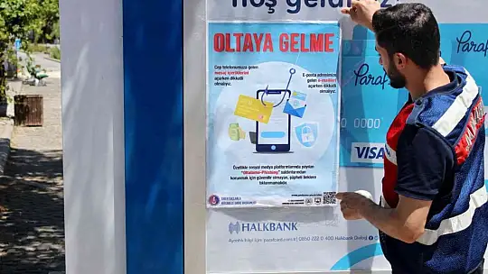 Elazığ'da jandarma ekiplerinden vatandaşlara 'Siber farkındalık' eğitimi