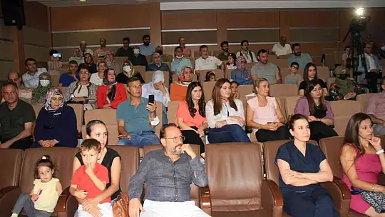 Elazığ'da kanser hastaları için moral konseri düzenlendi