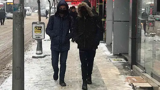 Elazığ'da kar yağışı etkisini sürdürüyor