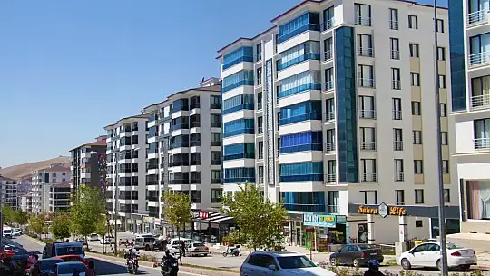 Elazığ'da kira fiyatları el yakıyor