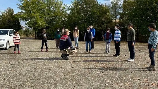 Elazığ'da Mehmetçiğin bayrak hassasiyeti