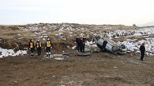 Elazığ'da otomobil takla attı: 1 ölü, 1 yaralı