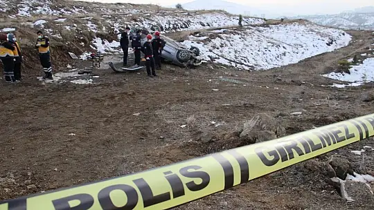 Elazığ'da otomobil takla attı: 1 ölü, 1 yaralı