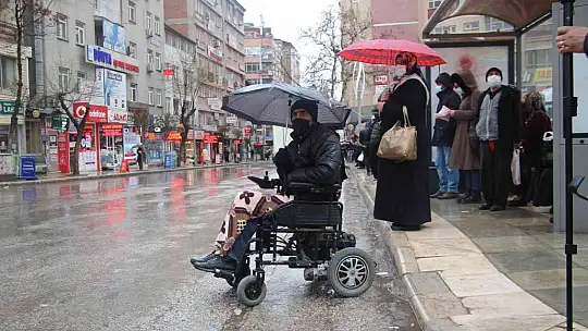 Elazığ'da sağanak yağış ekili oldu
