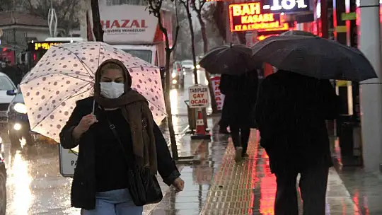 Elazığ'da sağanak yağış etkili oldu