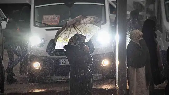 Elazığ'da sağanak yağış etkili oldu