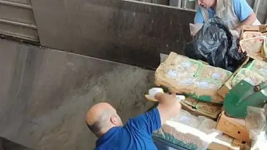 Elazığ'da son kullanma tarihi geçmiş gıdalar imha edildi