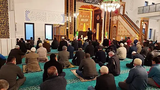 Elazığ'da tesbihat ve sohbet programı düzenlendi