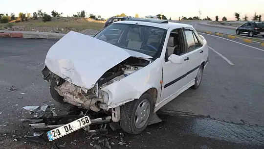 Elazığ'da trafik kazası: 3 yaralı
