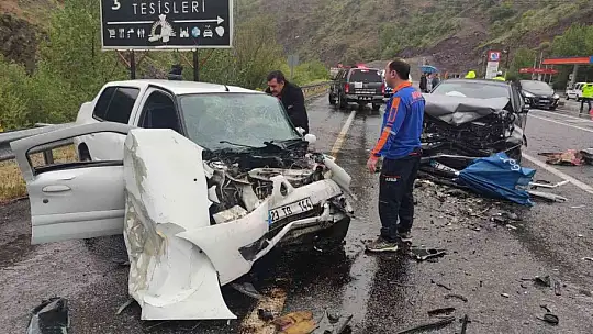 Elazığ'da trafik kazası: 4 yaralı