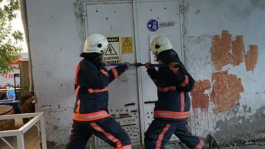 Elazığ'da trafo patladı: 1 yaralı