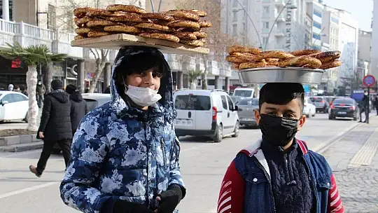 Elazığ'da vatandaşlar depremsiz ve salgınsız bir yıl diledi