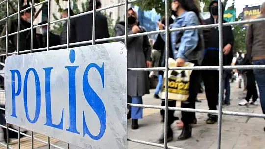 Elazığ'da vatandaşlar depremsiz ve salgınsız bir yıl diledi