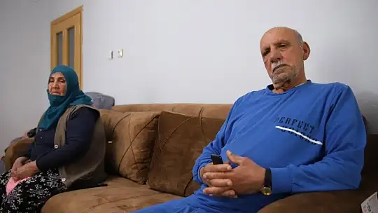 Elazığ depreminde enkazdan 17 saat sonra kurtarılan Hatun nine o anları anlattı