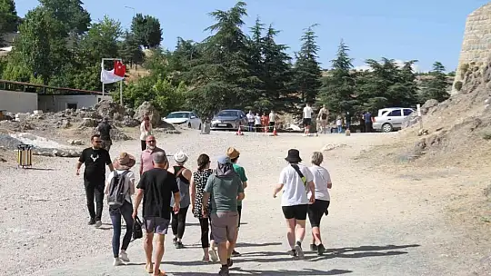Elazığ'ın turizme açılan kapısı Harput'a ziyaretçi akını