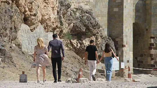 Elazığ'ın turizme açılan kapısı Harput'a ziyaretçi akını