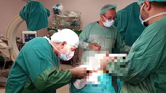 Fethi Sekin Şehir Hastanesi bölgede 'skolyoz' hastalarının umudu oldu