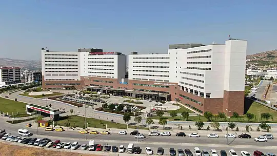 Fethi Sekin Şehir Hastanesi bölgede 'skolyoz' hastalarının umudu oldu