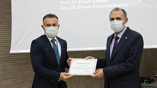 FÜ'de TÜBİTAK Araştırma Hazırlama ve Yürütme uygulamalı eğitimi