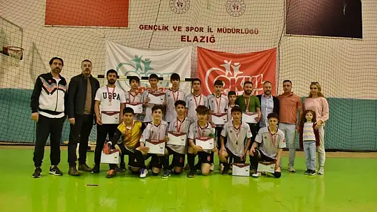 Futsalda yarı final bileti alan takımlar belli oldu