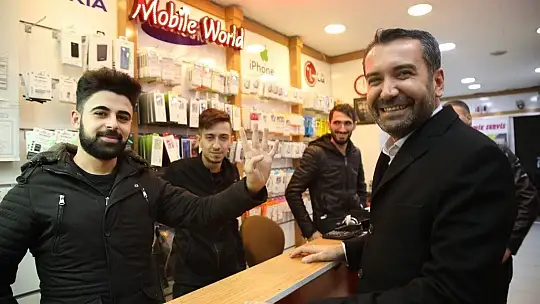 Başkan Şerifoğulları, Gazi Caddesindeki Esnafları Ziyaret Etti