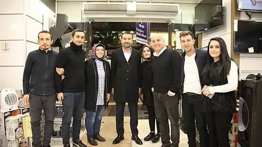 Başkan Şerifoğulları, Gazi Caddesindeki Esnafları Ziyaret Etti