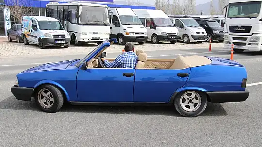 Hurda otomobil, üstü açık lüks otomobile döndü