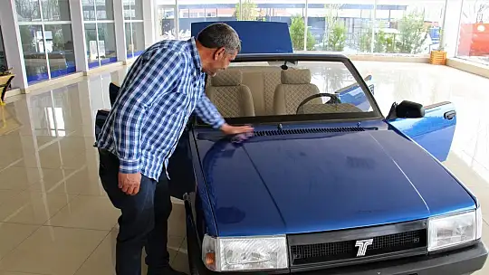 Hurda otomobil, üstü açık lüks otomobile döndü