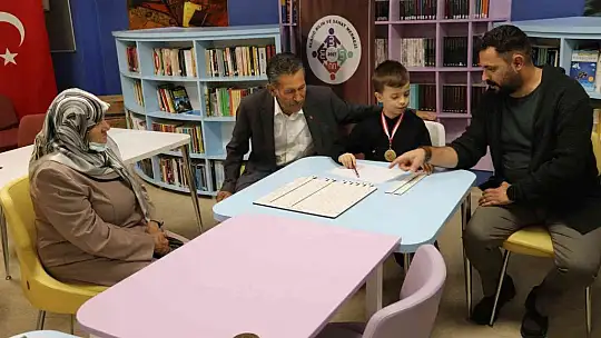 Matematiği sevmediği halde girdiği yarışmada dünya şampiyonu oldu