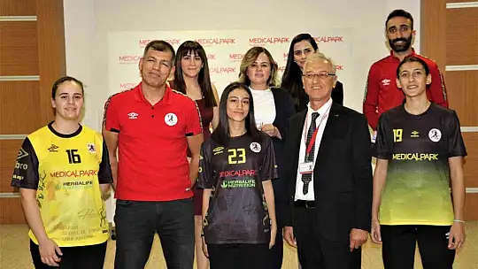 Medical Park Elazığ Hastanesi, ESYSK ile sağlık sponsorluğu anlaşmasını yineledi