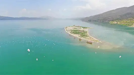 Muhteşem doğasıyla cezbeden Sivrice, misafirlerini bekliyor