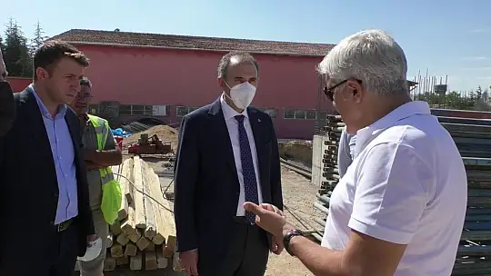 Rektör Göktaş, Diş Hekimliği Fakültesi ve Hastanesi şantiyesinde incelemelerde bulundu