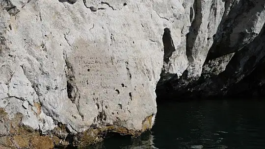 Sular çekilince Hastek Kalesi gün yüzüne çıktı