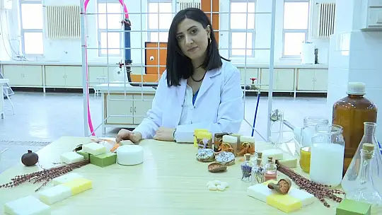 Üniversiteden mezun oldu, kendi işini kurdu