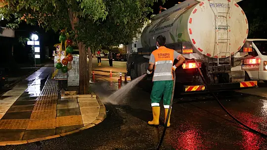 Elazığ Belediyesi'nden Kapsamlı Bayram Temizliği