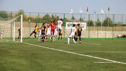 TFF 3. Lig: Elazığ Karakoçan: 2 - Arhavispor: 1