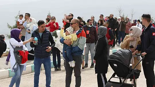 Türk Yıldızlarından Tunceli'de nefes kesen görüntüler
