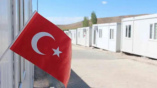 Ukrayna'dan tahliye eden Ahıska Türkleri: 'Türkiye ve bayrağımız için canımızı vermeye hazırız'