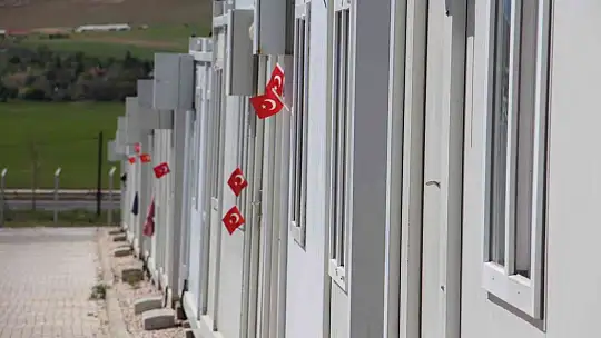 Ukrayna'dan tahliye eden Ahıska Türkleri: 'Türkiye ve bayrağımız için canımızı vermeye hazırız'