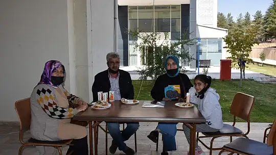 Üniversite öğrencileri Elazığ şivesi ile karşılandı