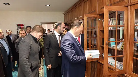 Vali Kaldırım Kovancılar İlçesinde Bir Dizi Açılış Programına Katıldı