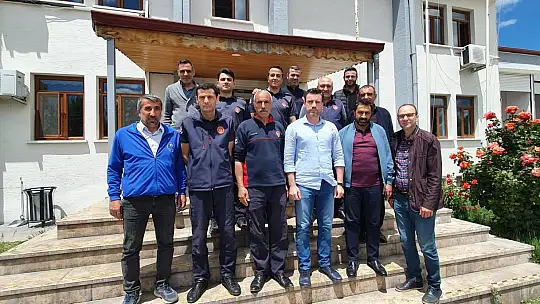 Başkan Adayı Koç, Seçim Çalışmalarını Sürdürüyor