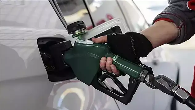 Benzine yeni zam geliyor!