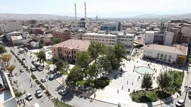 Gürsel Erol: Şehir merkezini yaşatmamız lazım